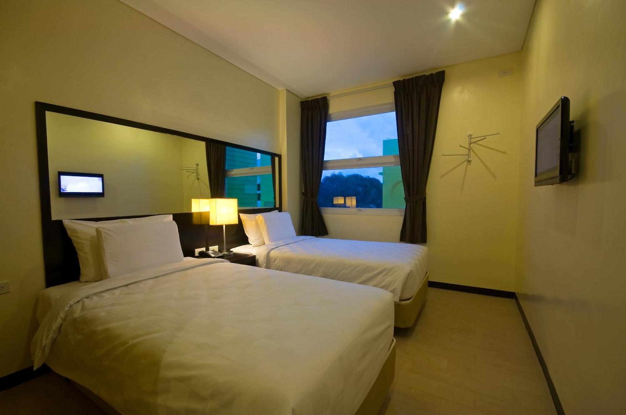 Go Hotels Iloilo Exteriér fotografie