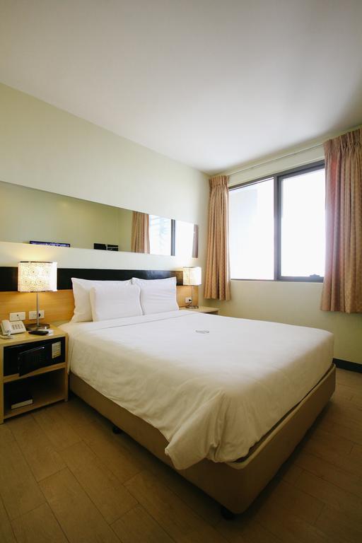 Go Hotels Iloilo Pokoj fotografie