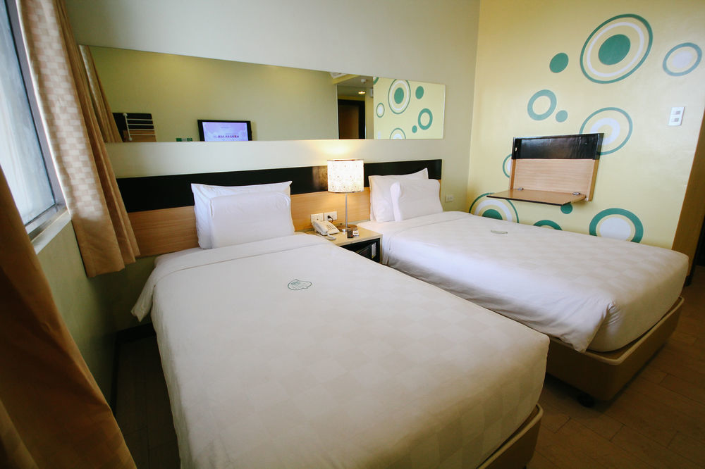 Go Hotels Iloilo Exteriér fotografie