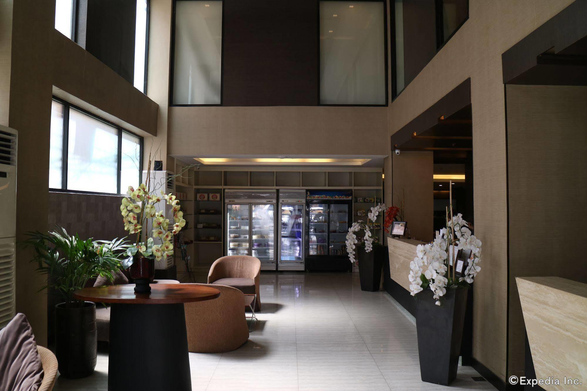 Go Hotels Iloilo Exteriér fotografie