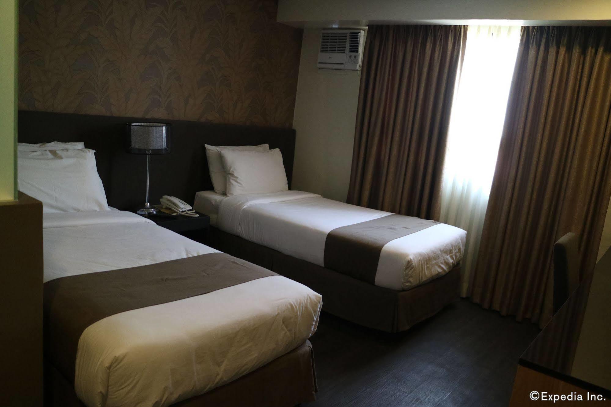 Go Hotels Iloilo Exteriér fotografie